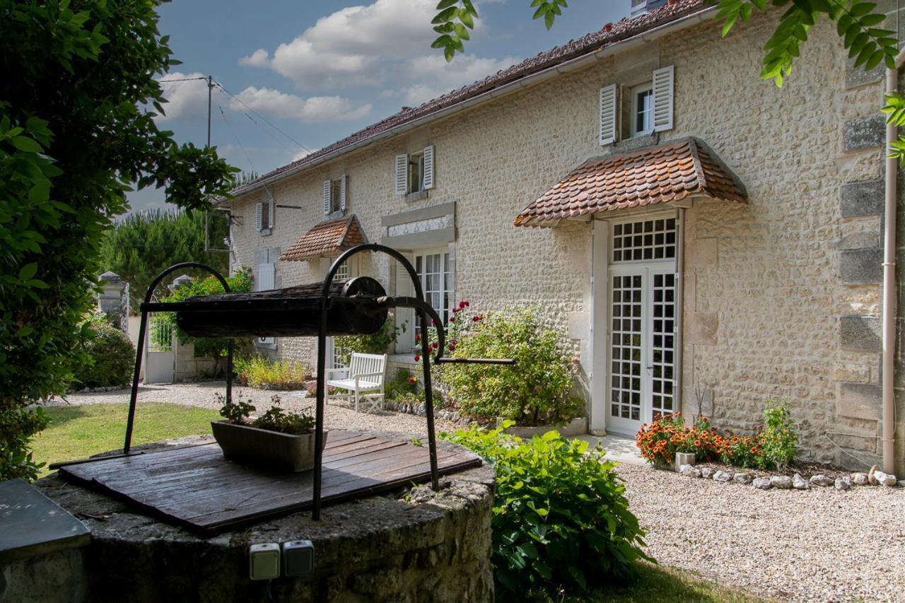 Bed and Breakfast Le Chemin Challignac Zewnętrze zdjęcie
